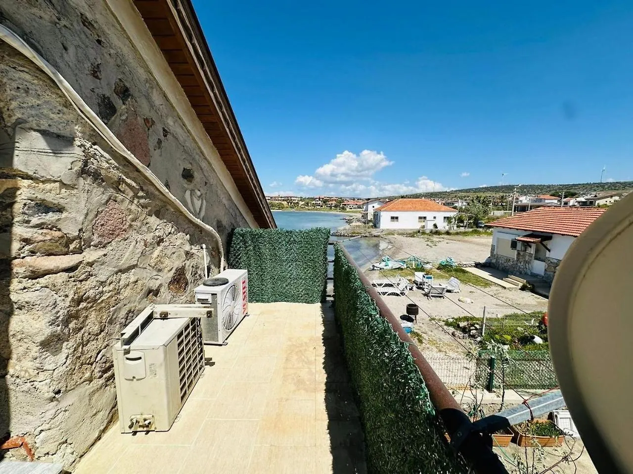 Denize Sifir-Otantik Tas Ev Villa Çeşme