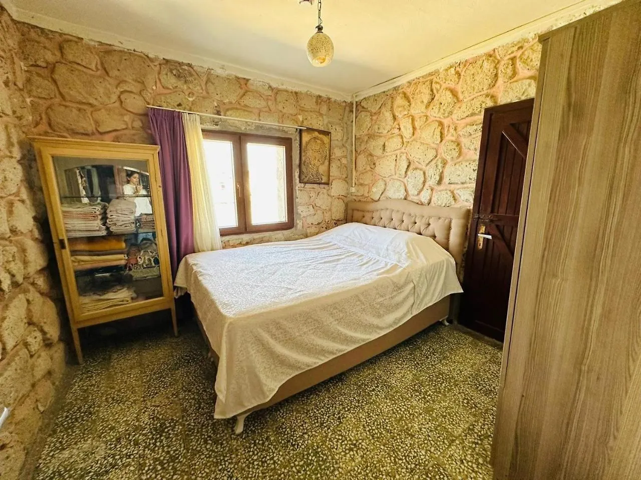 Denize Sifir-Otantik Tas Ev Villa Çeşme