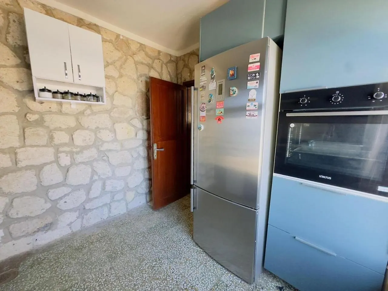 Denize Sifir-Otantik Tas Ev Villa Çeşme
