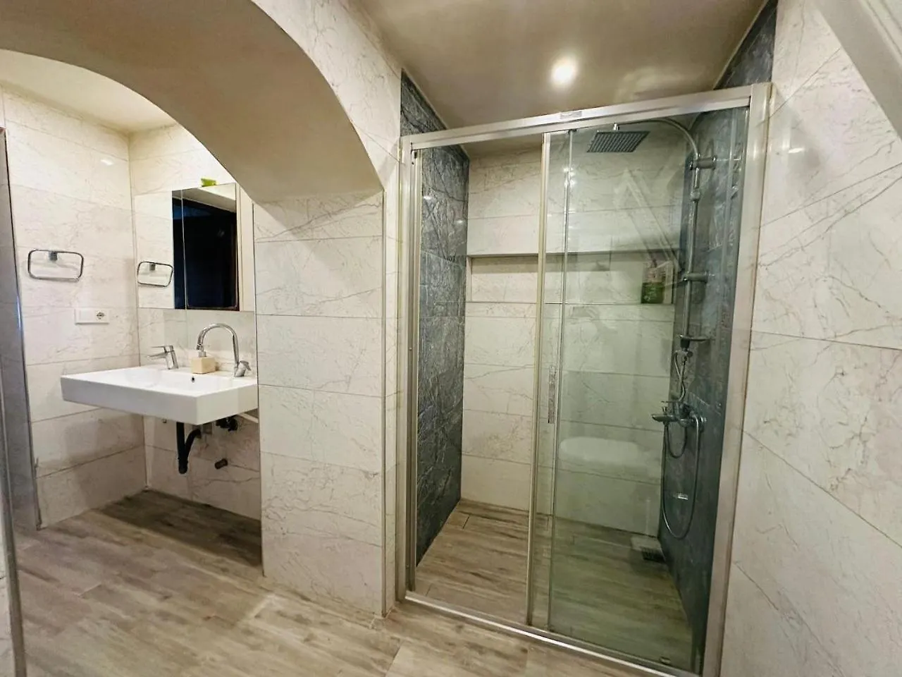 Denize Sifir-Otantik Tas Ev Villa Çeşme
